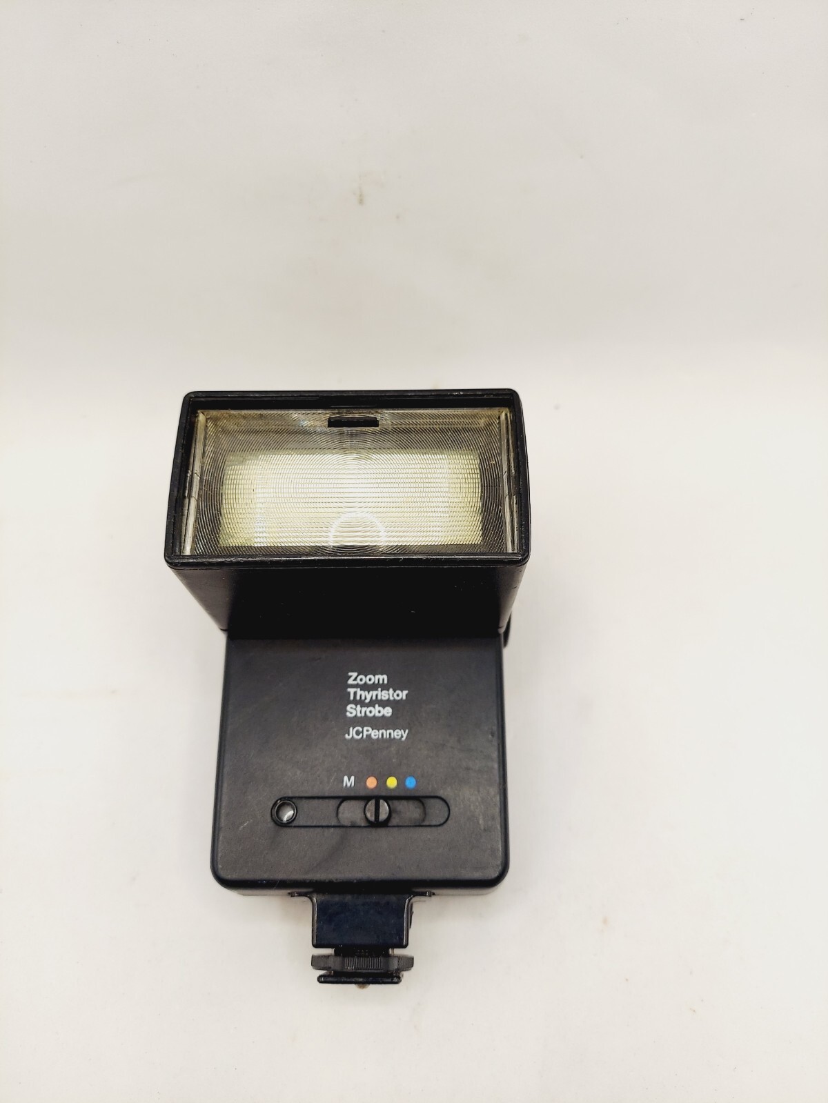 JCPenney Compact Zoom Automatic Strobe Thyristor FLASH Tilt head Vintage