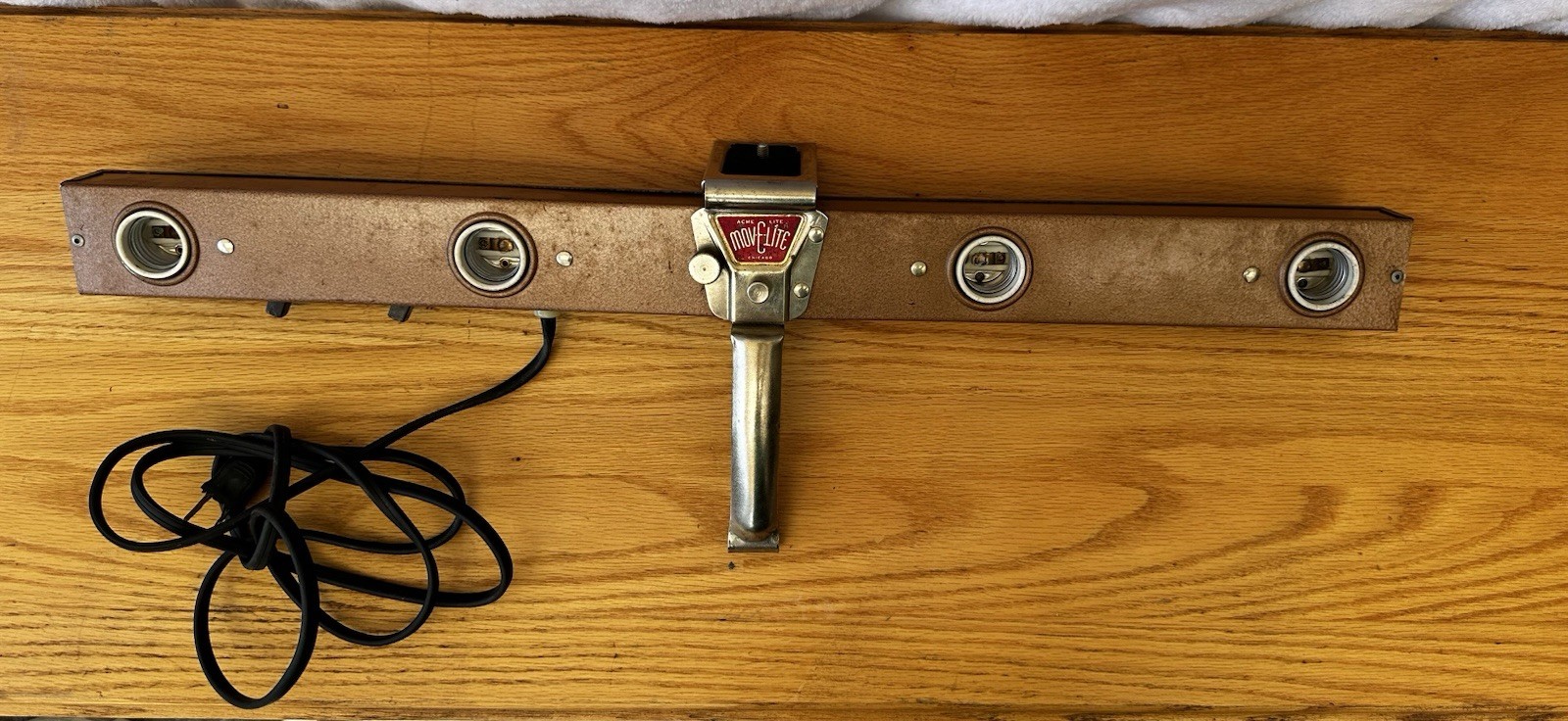 Vintage – Acme “mov-E-lite” Bi-Fold Lamp Bar Chicago Co.