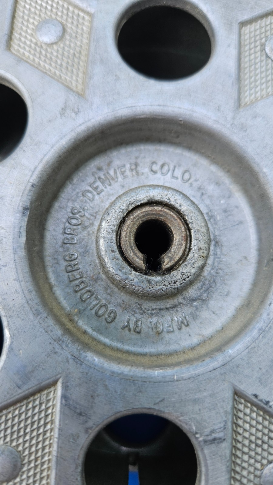Vintage Goldberg Bros 15″ 35mm Cast Aluminum Movie Film 6 Hole Reel