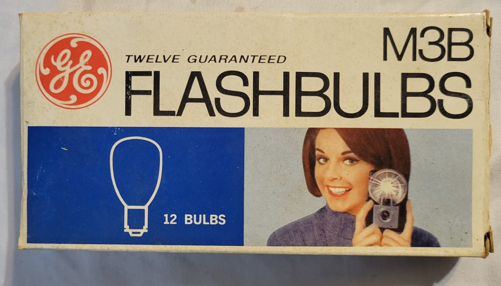 GE M3B FlashBulbs Package 12 Bulbs NEW OLD STOCK
