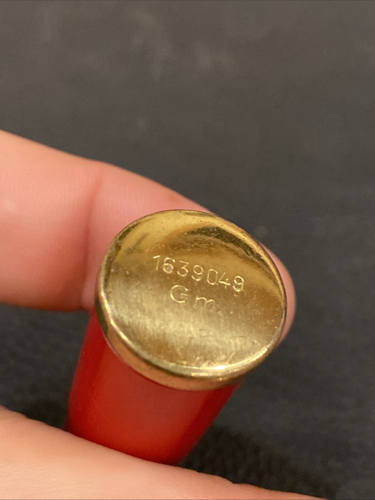 Vtg RED & Gold Tone Evers 2″ Twist Up Camera Dust Make Up Brush Germany 1950’s