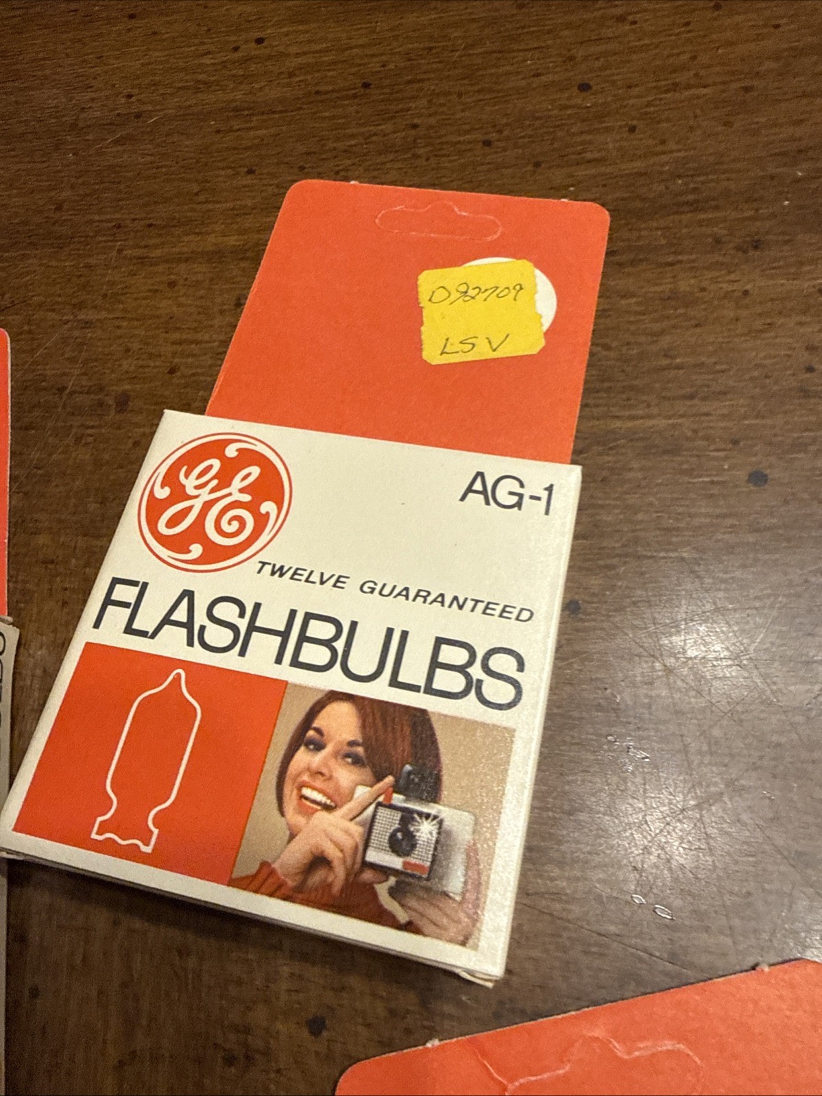 Vintage GE General Electric AG-1 Flashbulbs Qty 12 X 8 in Original Boxes