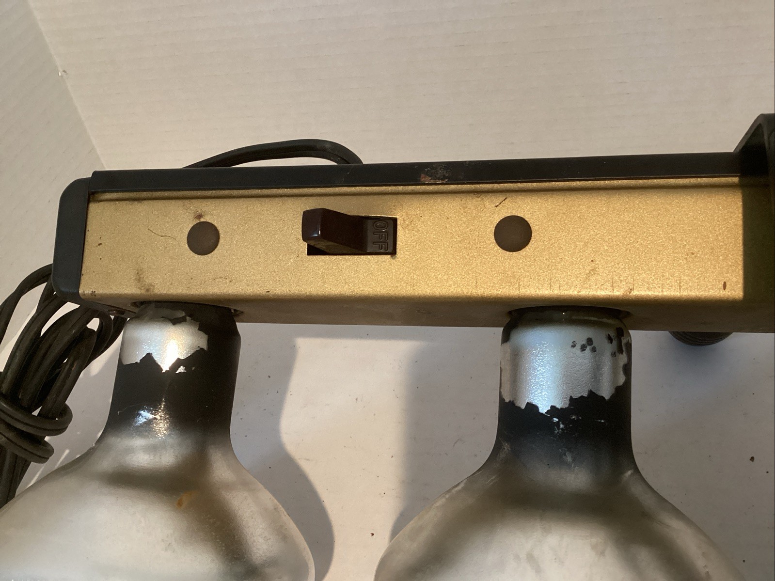 Vintage New York 4-bulb Movie Bar Photography Floodlight. WORKS
