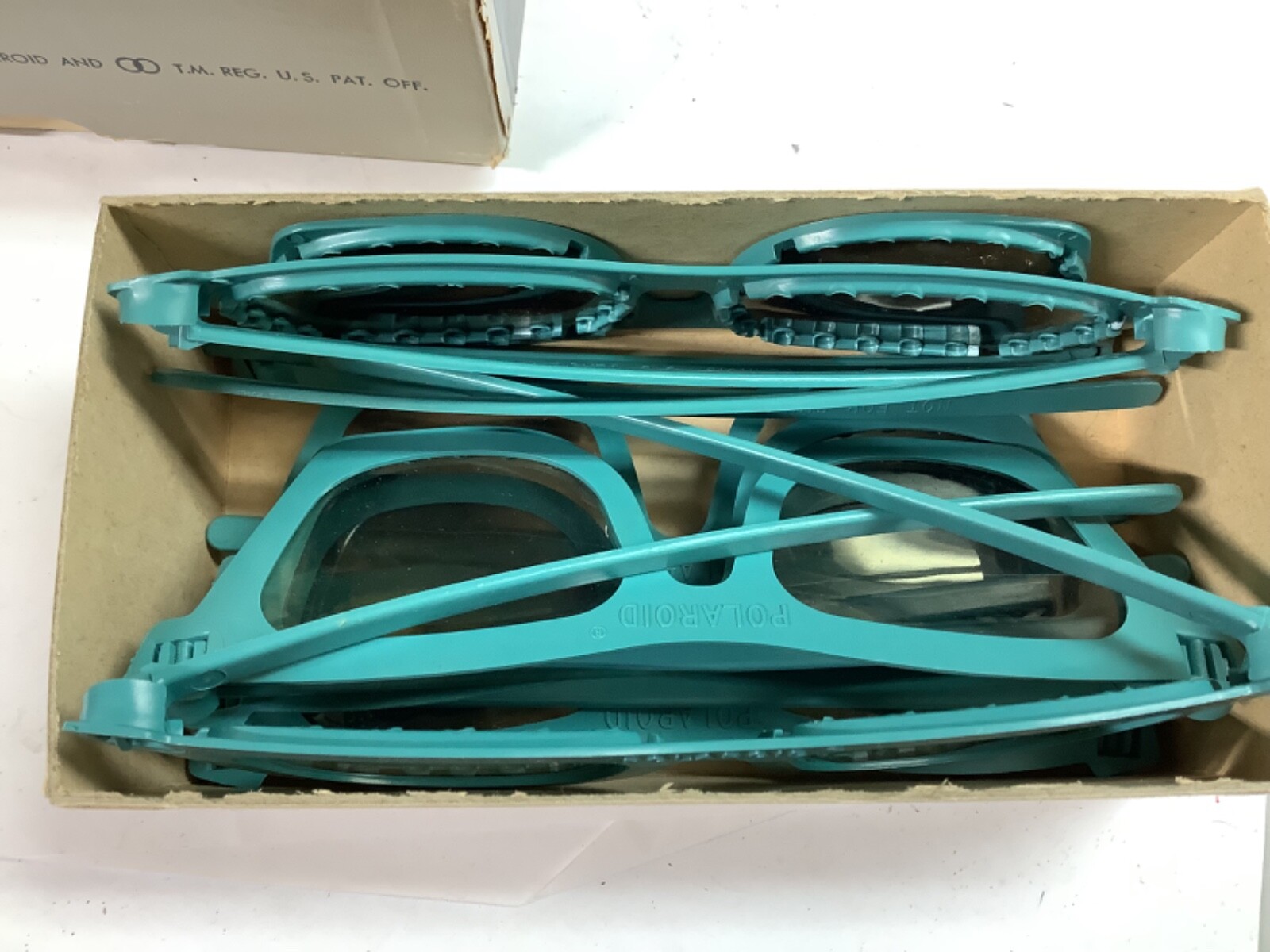 POLAROID 3-D VIEWERS MODEL 729, SIX PAIR OF GLASSES/217012