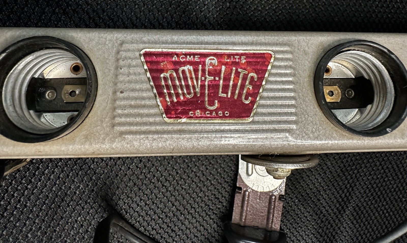 Vintage 1950’s ACME Mov-e-Lite 4-bulb Light Bar For Photography Filmmaking Metal