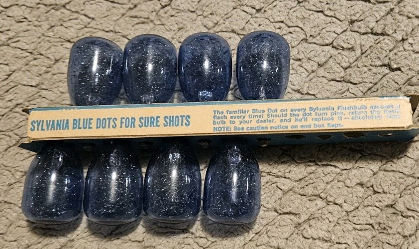 Sylvania Blue Dot Flashbulbs M3B 8 Bulbs