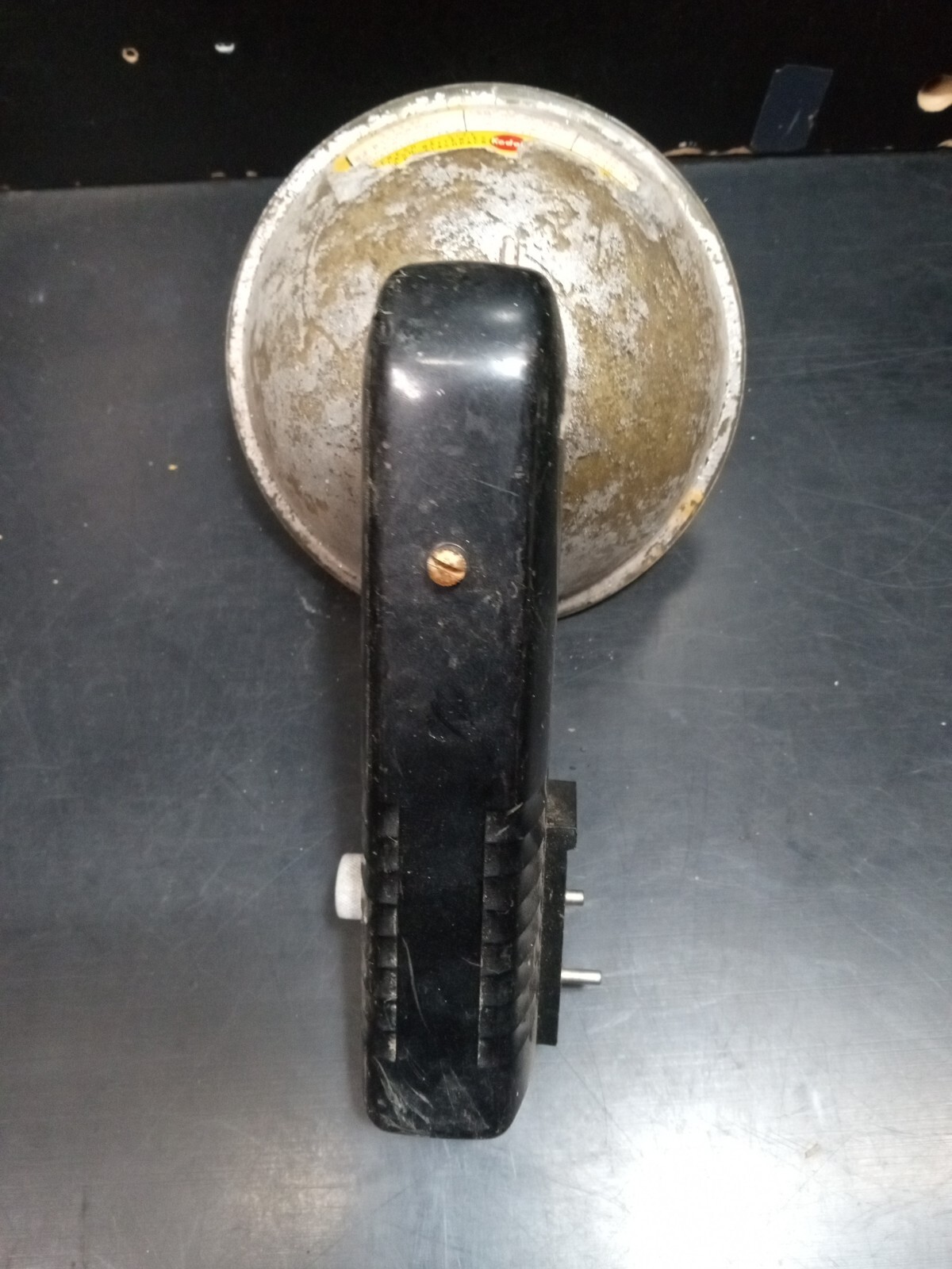 Vintage Kodak B-C flash holder NO BULB INCLUDED