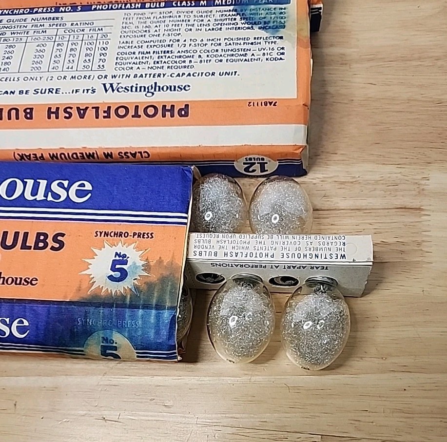 Westinghouse NO.5 Lot 36 Unused Camera Photoflash Class M Bulbs