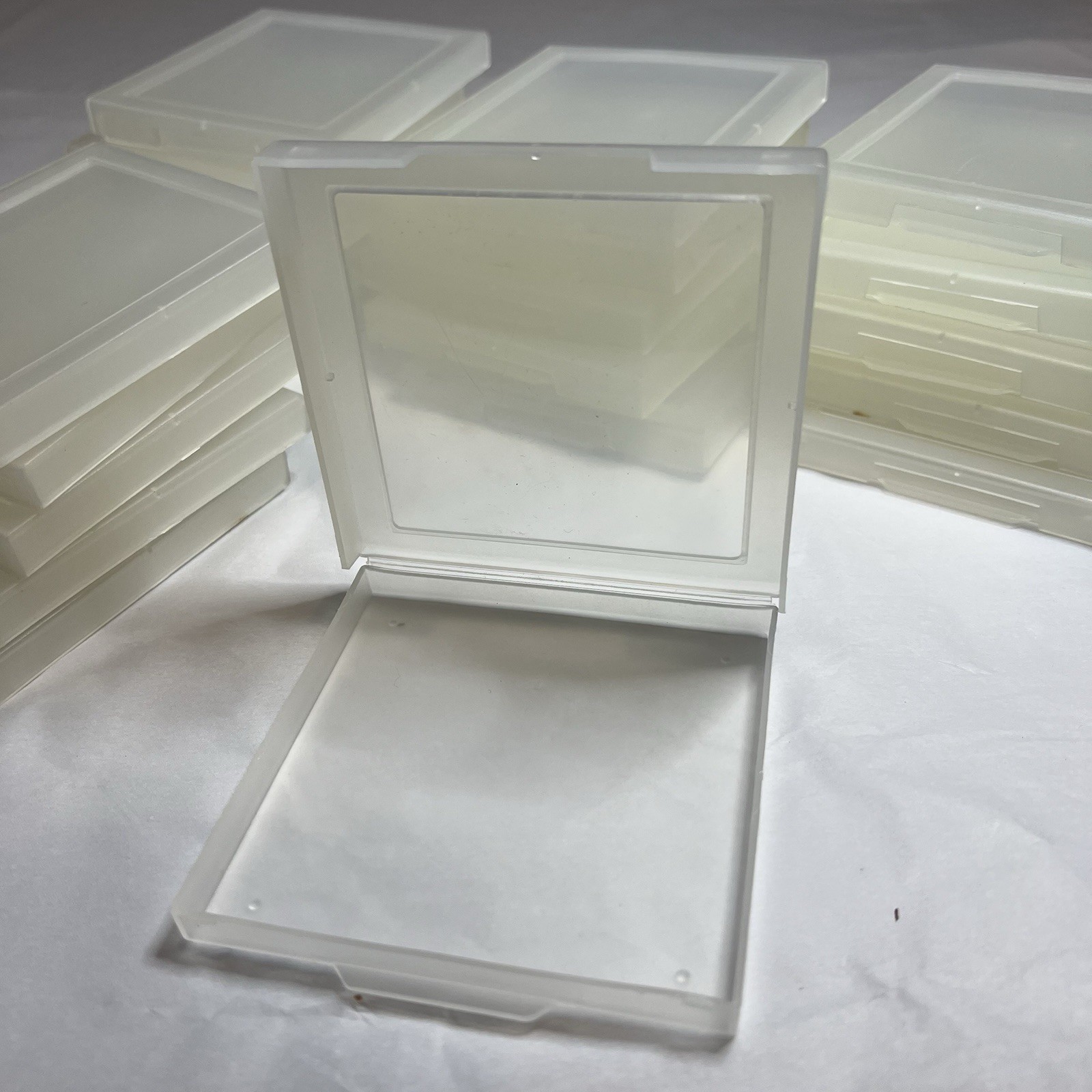 4″ Single wafer carrier Floroware Lot of 22 Square plastic containers Vintage