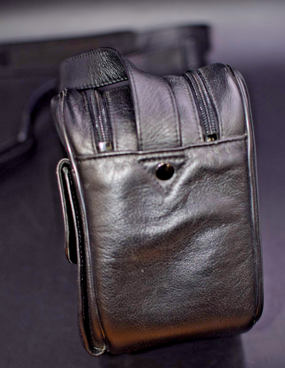Leica Leitz LEATHER HOLSTER CARRYING CASE for CAMERAS ORIGINAL GENUINE LEICA
