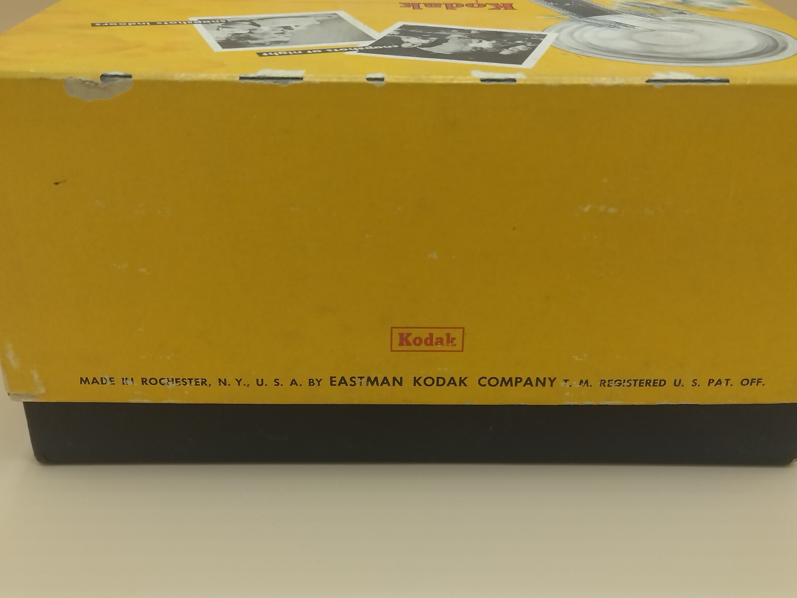 Vintage Kodak Standard Flasholder 720 IOB w/ 4 Blue Dot Sylvania Lamps Bundle