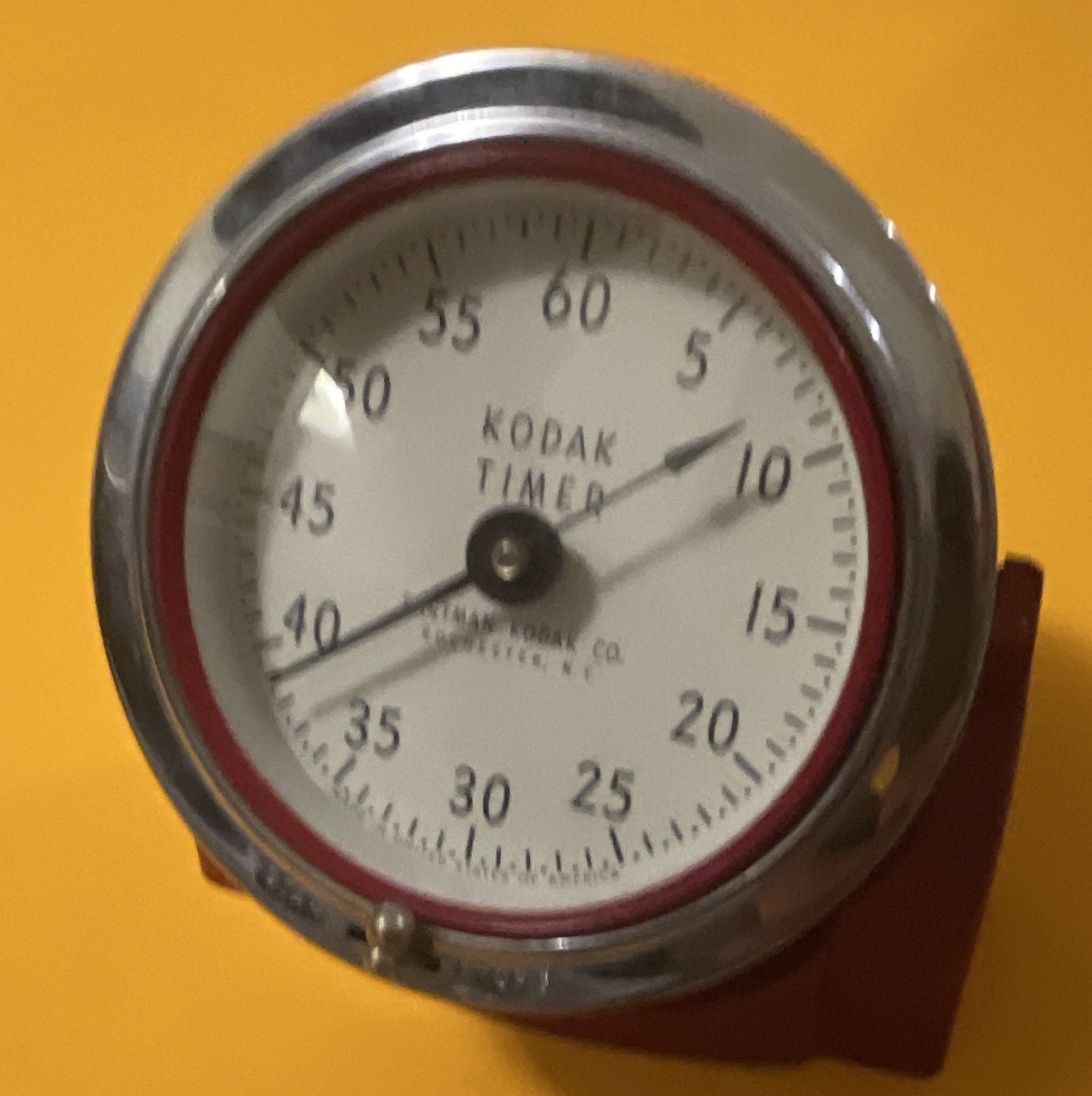 Vintage Kodak Darkroom Timer 8239 Red Wind-Up Photo Developing Timer w/Box