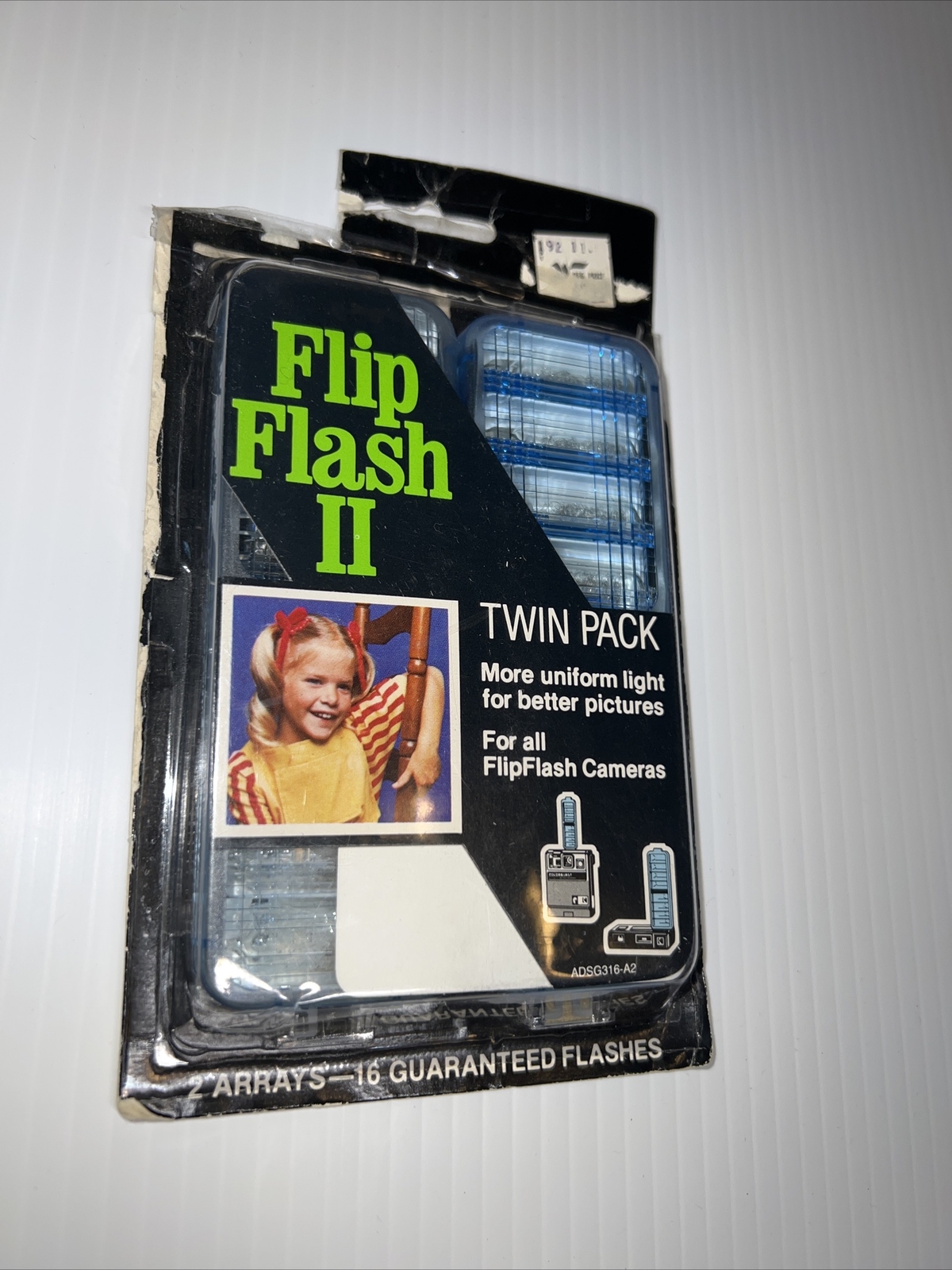 GE Flip Flash II Twin Pack Original Packaging 16 Flashes Vintage Retro camera