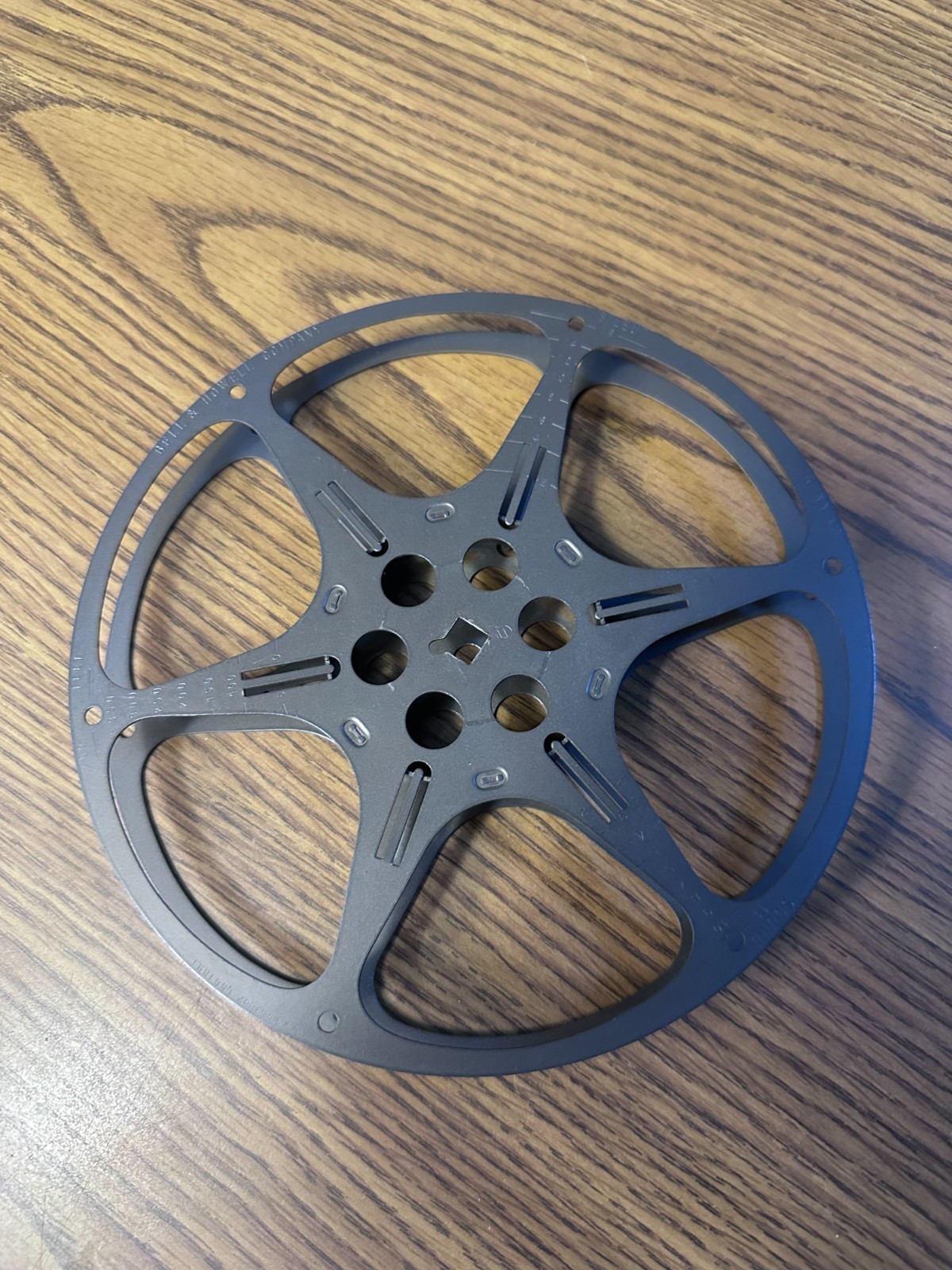 4 – Large 16MM Empty Film Reels & Cans, Nice Condition,Gray