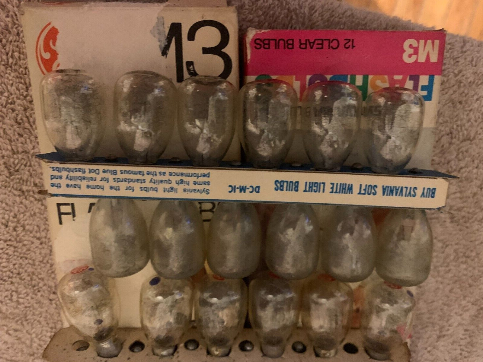 Vintage GE M3B & Sylvania Blue Dot M3 Flashbulbs NOS