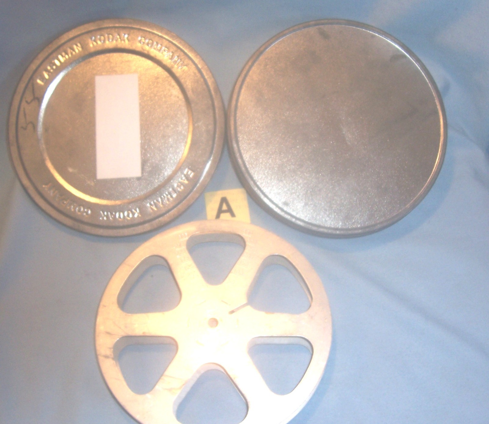Eastman Kodak 16mm 400′ Home School Movie Film Projector Picture Reel w/ Can A