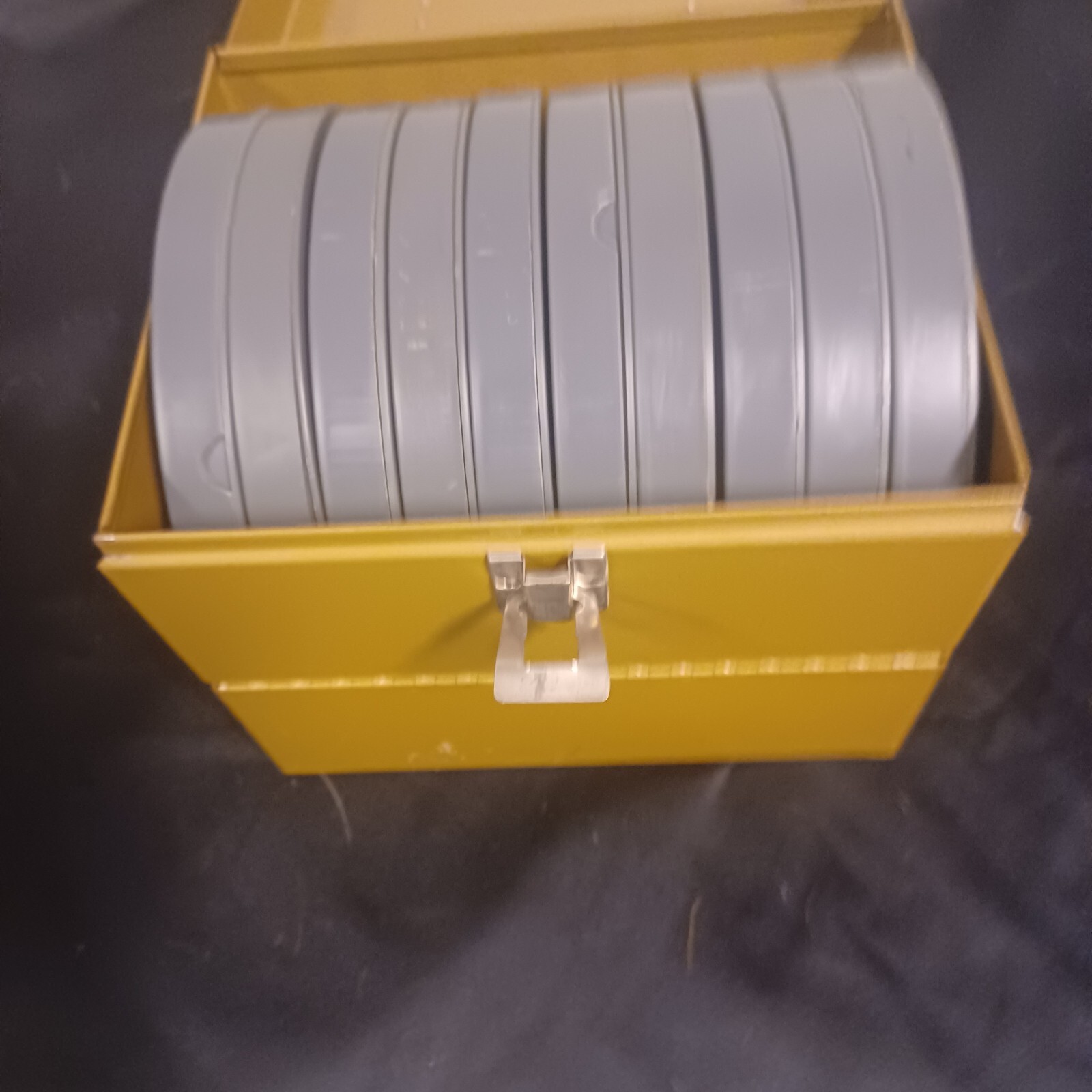 8mm Home Movie Reels (10) 400ft Dual Purpose S8/R8 Cans & Carry Case NOS