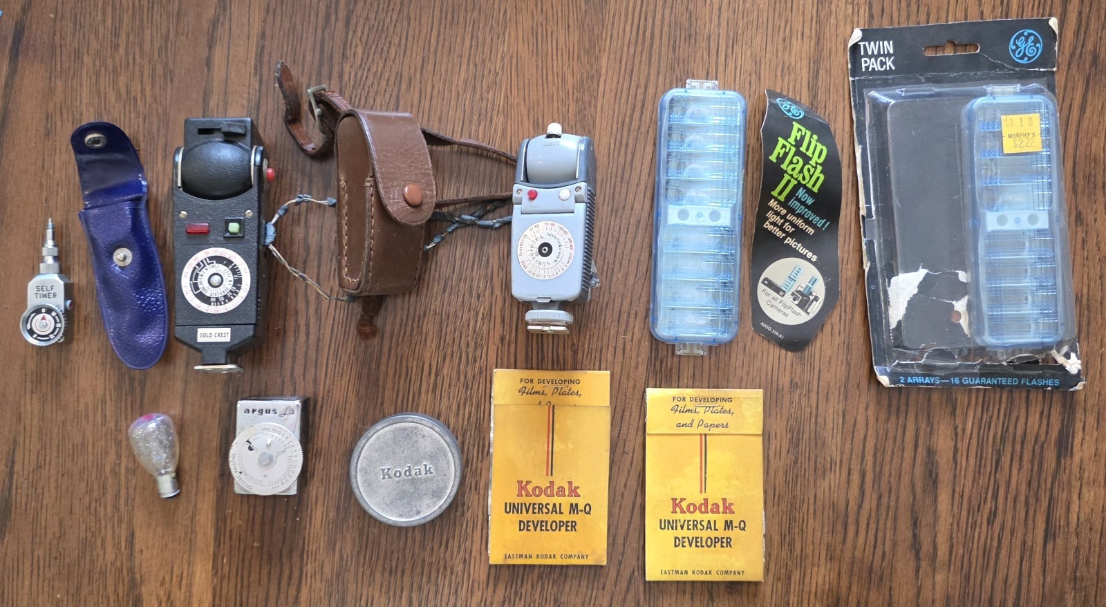 Vtg Camera Flash Lot Honeywell Tilt A Mite GE FlipFlash Kodak Developer UNTESTED