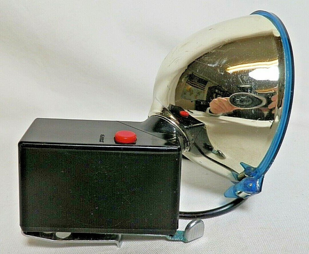 Polaroid Flash Model 268 Flash Blue Lens, Excellent Condition