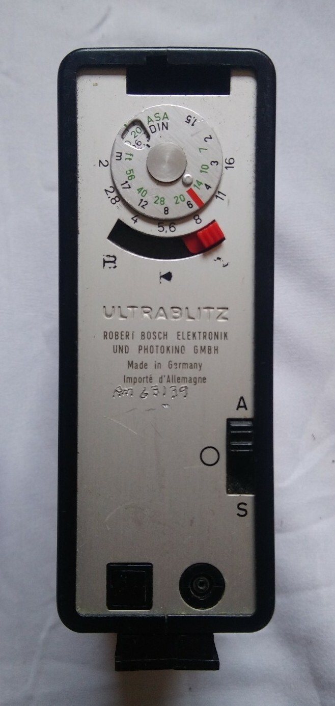 Vintage German Ultrablitz Bauer E200 Autoblitz Camera Flash w/ Cord & Manual