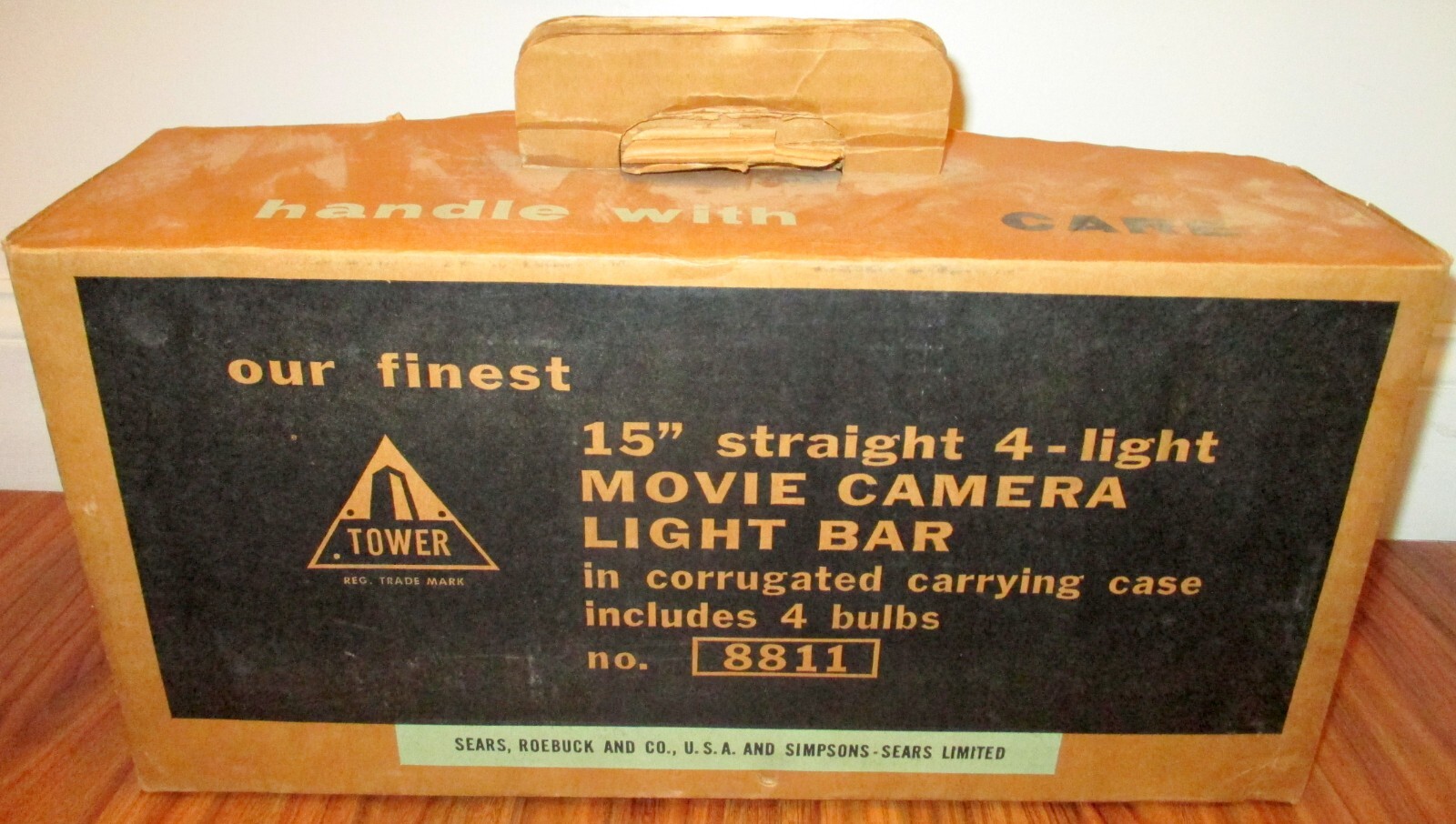 15″ straight 4-light Movie Camera Light Bar – Sears 8811