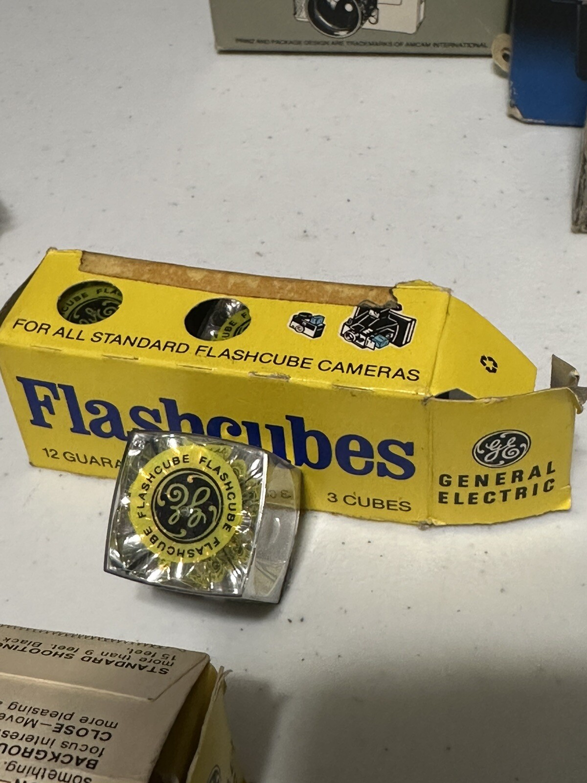 Lot Of 3 Vintage GE Magicubes General Electric Magic 3 Cubes 12 Flashes Untested