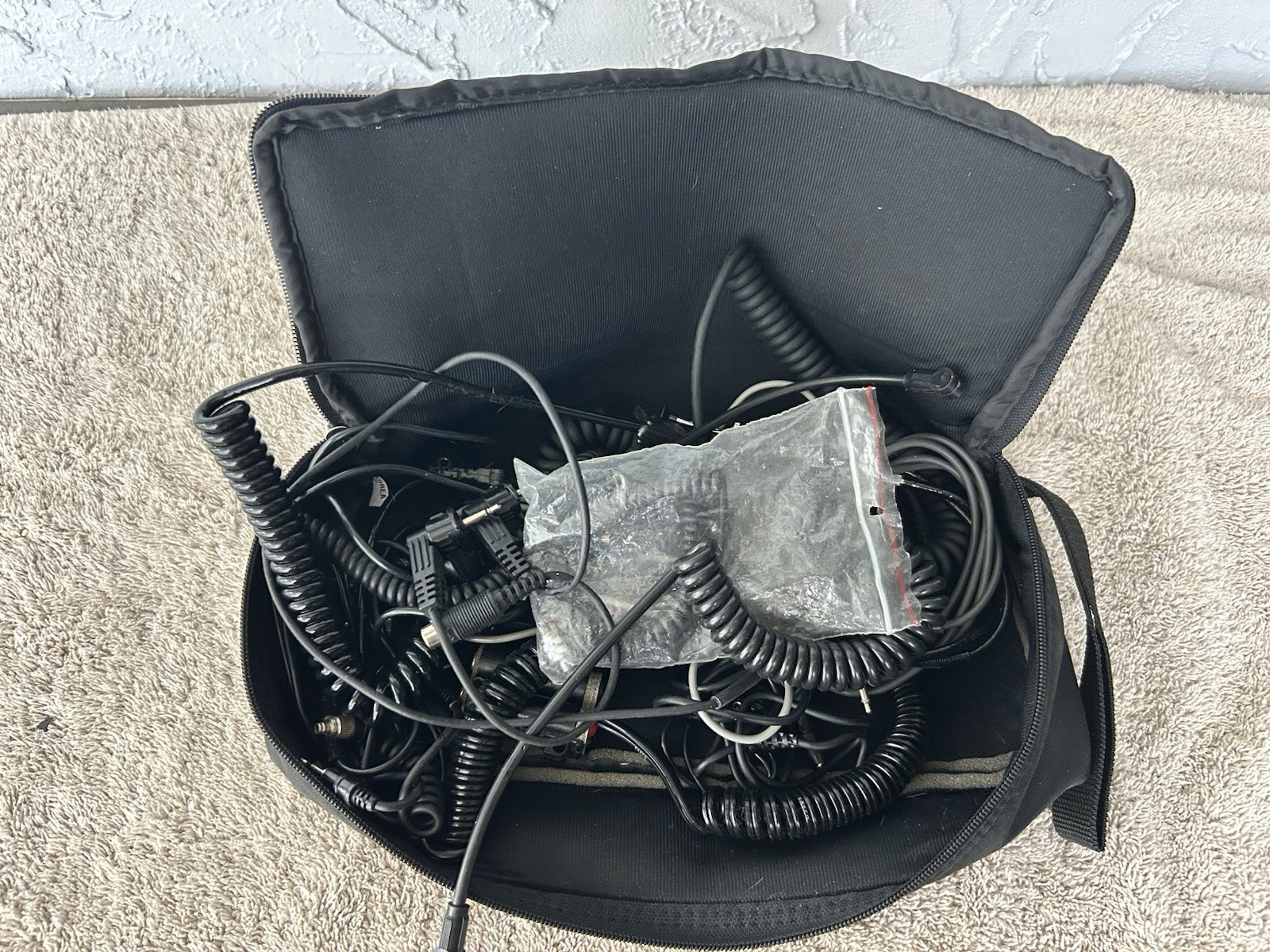 Lot of Vintage Flash Cords & Accessories Vivitar Kodak