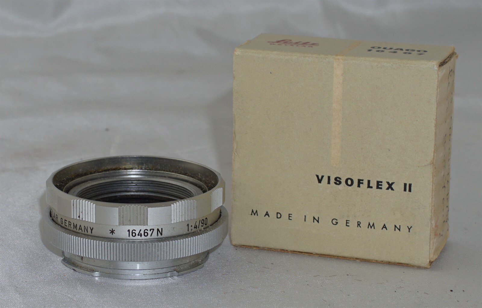 Leitz OUAGO Focusing Adapter in Box has an Asterisk before * 16467 N