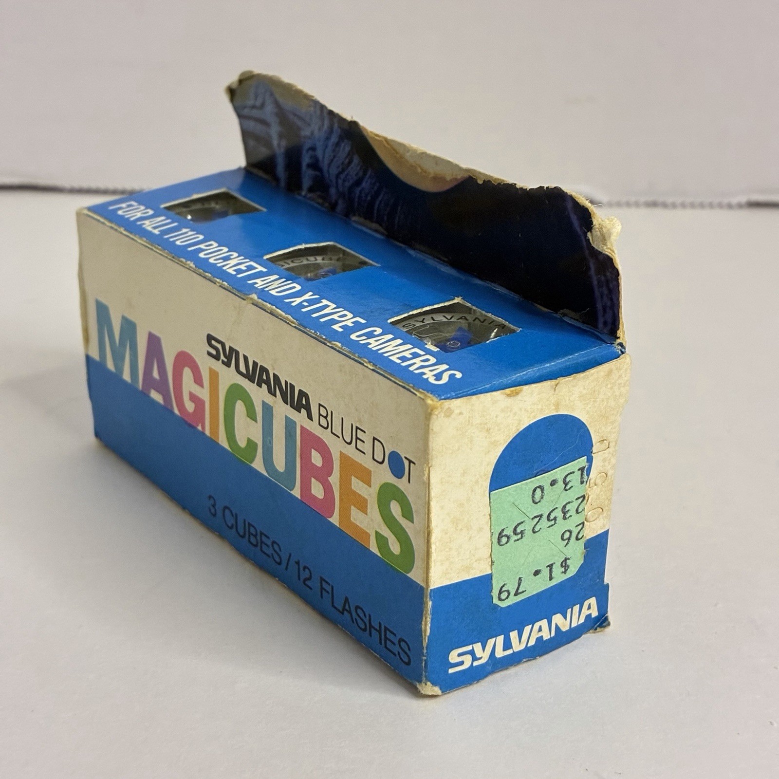 Vintage Sylvania Blue Dot Magicubes 3 Cubes 12 Flashes 110 X-Type Cameras NOS