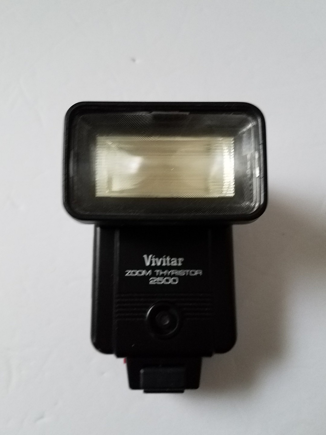 VIVITAR 2500 Zoom THYRISTOR Flash Bounce Auto Hot Shoe Electronic Camera – ASIS