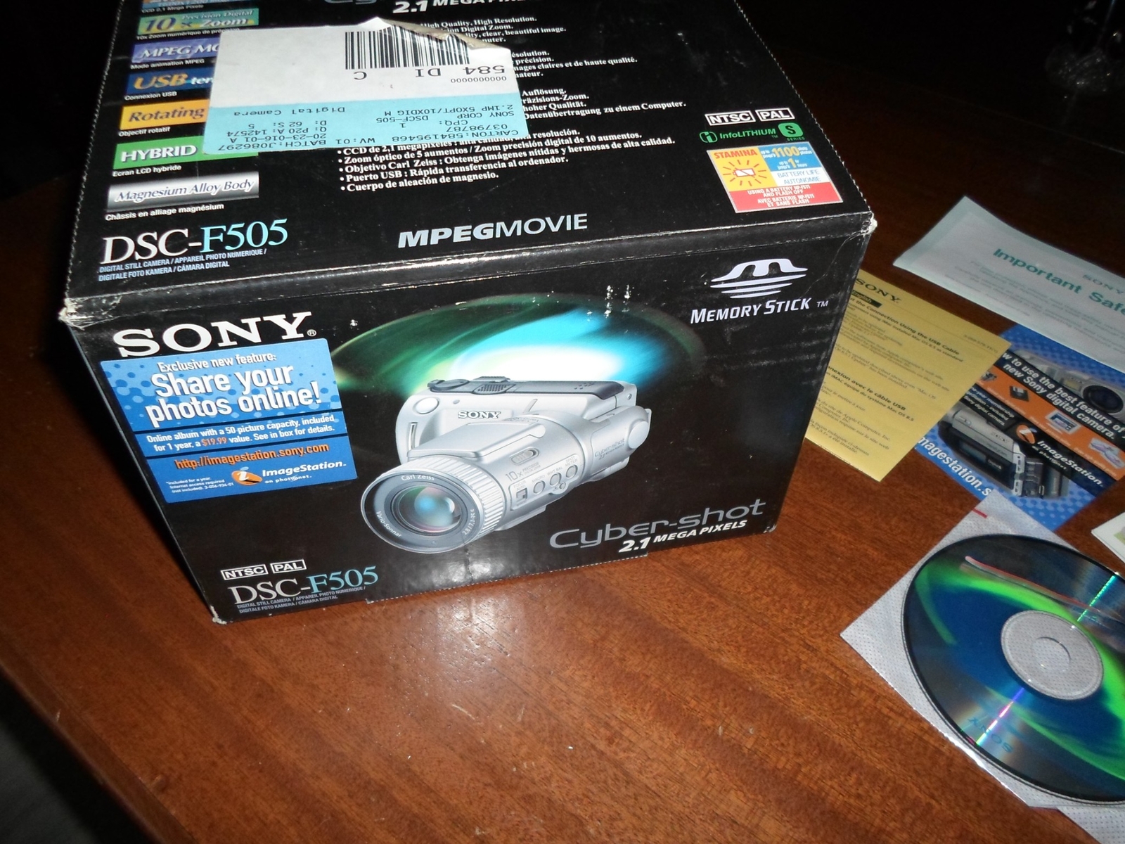 BOX – PAPERWORK – accessories ONLY – for Sony Cybershot DSC-F505 – lens cap, CD