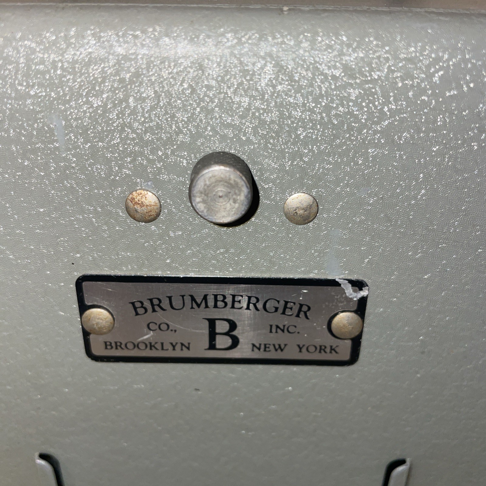Brumberger Metal Case For 12 Reels – 5″ & 6″ Reel Canisters Included – No Reels