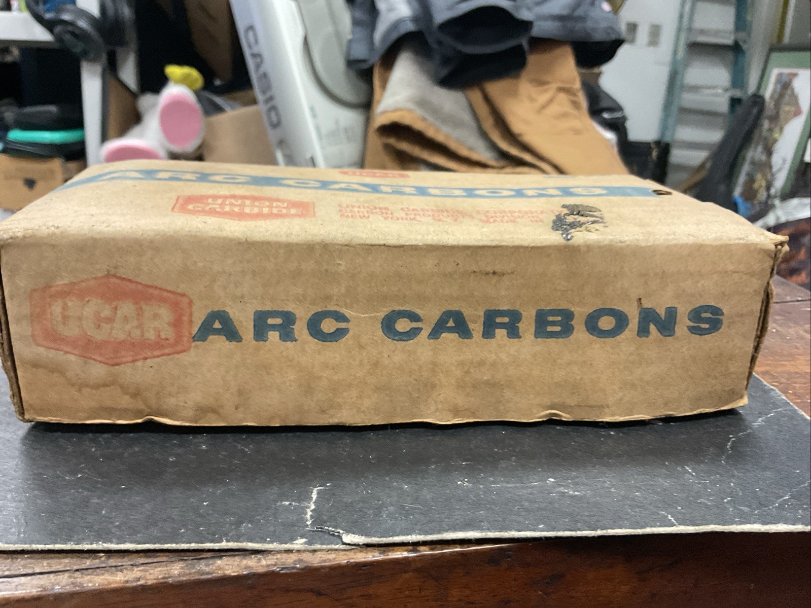 L3600 Arc Carbons 9mm X 8″, Box of 50 NEW NOS Union Carbide Corp 205mm Rods