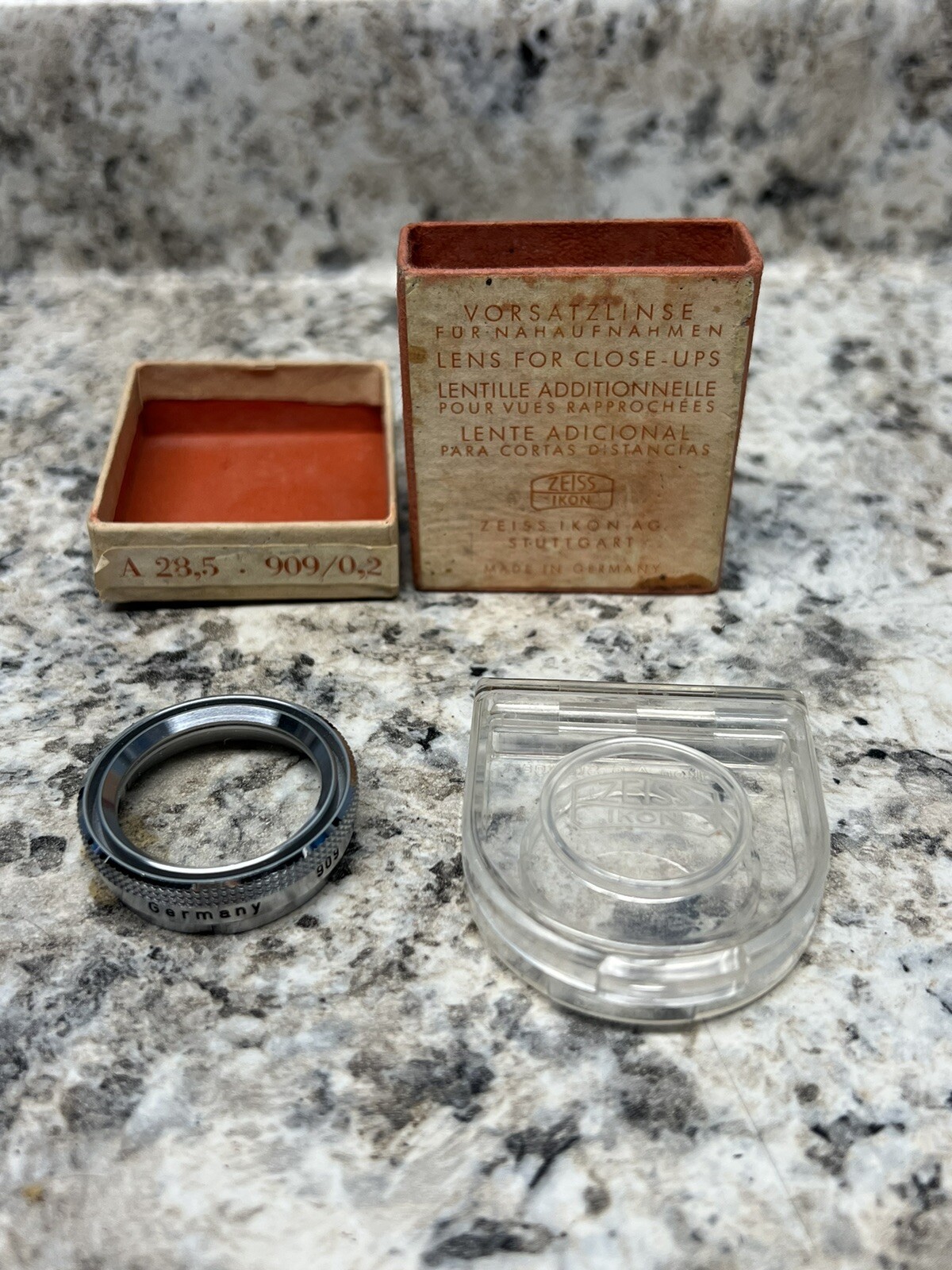 Zeiss Ikon 909/0.2 28.5mm Proxar Push on Filter With Plastic Case in Box