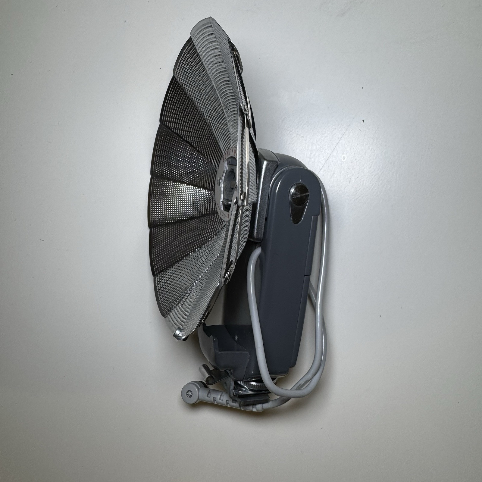 Vintage Honeywell Photo TILT-A-MITE Camera Flash Unit Collapsible Fan NOS & Case