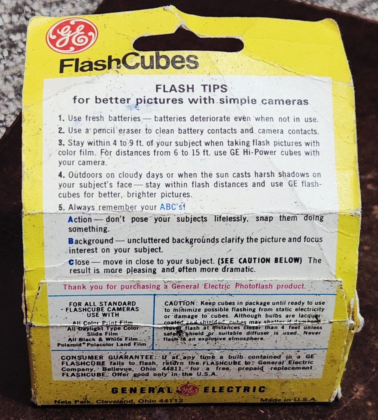 ESTATE FIND: Lot Of (2) 3 Pks Vtge General Electric FlashCubes Unused