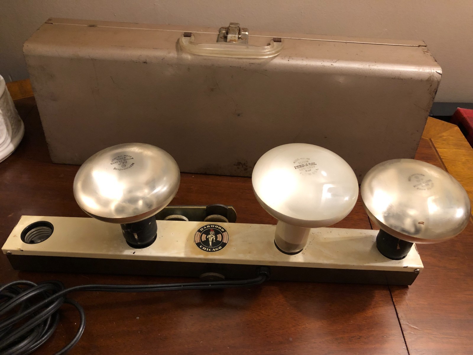 Vtg Harwood Chicago 4-Light Movie Bar Photography Floodlight w/ Metal Case WORKS