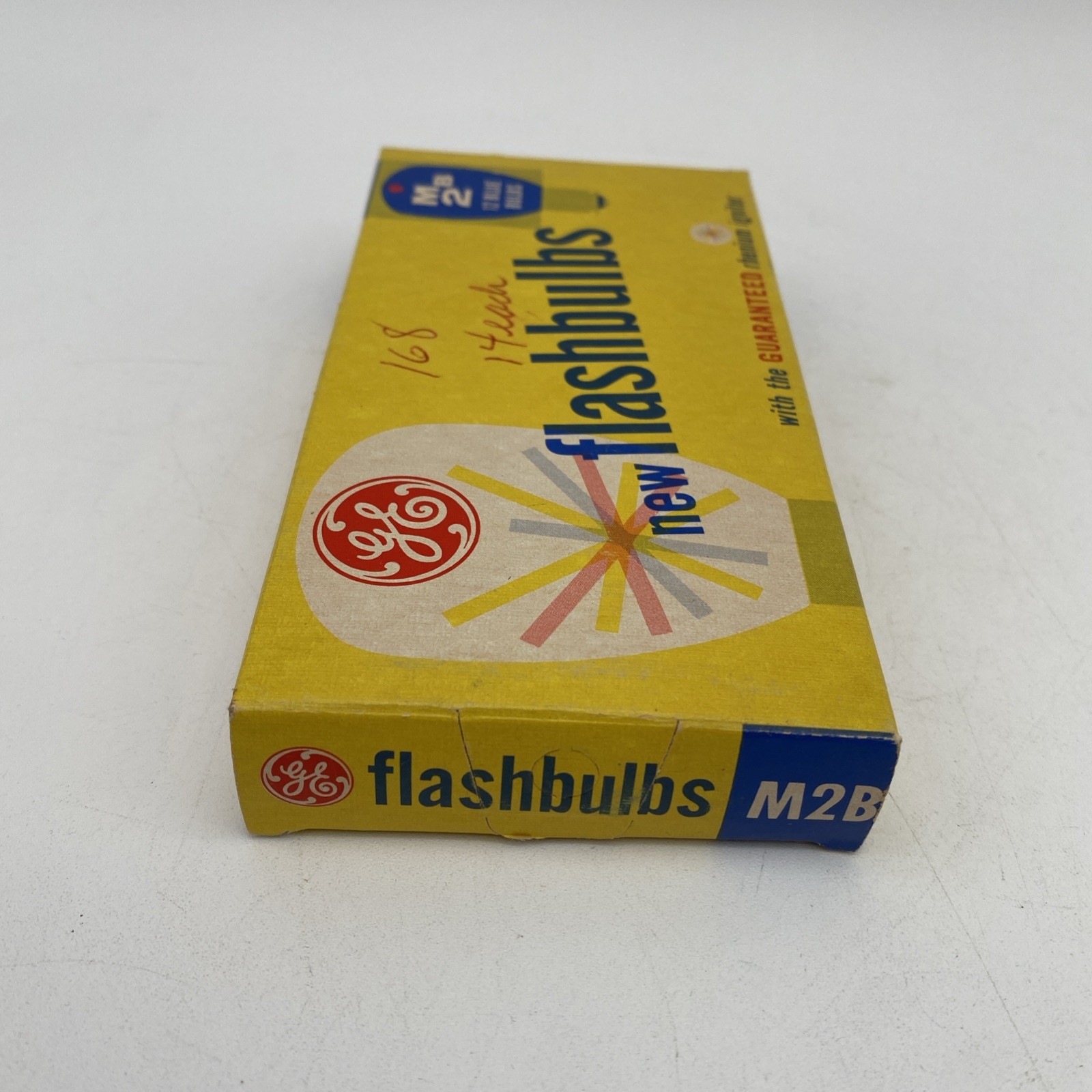 Camera General Electric GE M2B Flashbulbs 12 Bulb Pack Unused Vintage