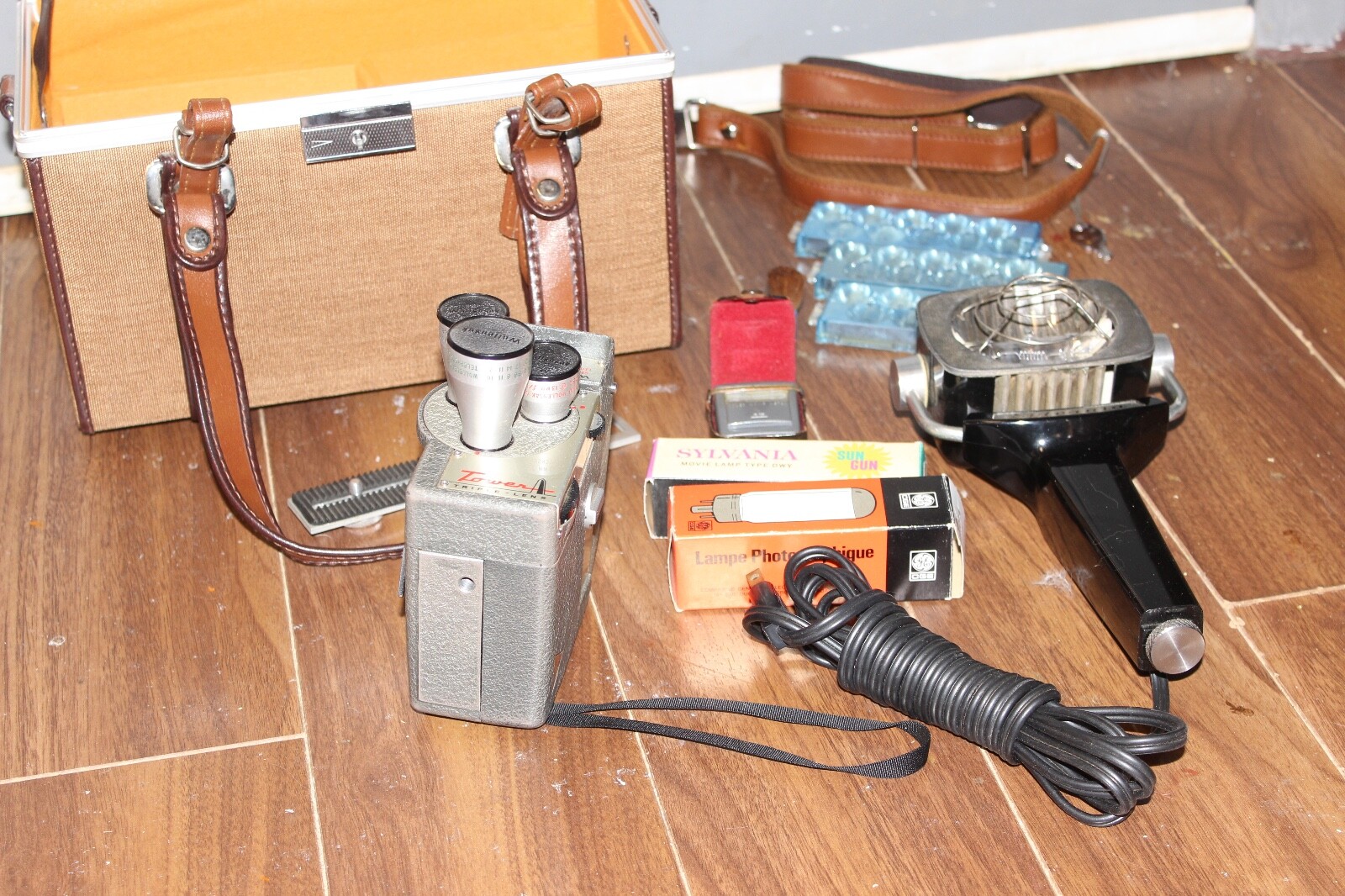 Tower Triple Lens 8MM Camera Model #T-185 & Sylvania Sun Gun Light With Case