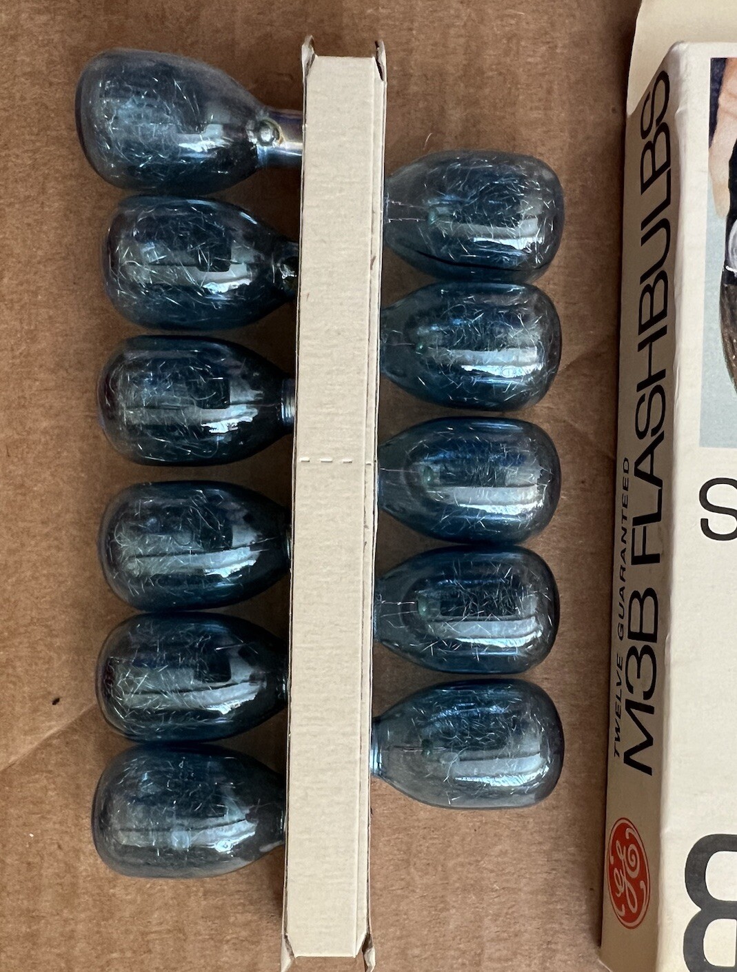VTG GE M3B Flashbulbs 11 Bulbs Blue Original Box General Electric CG612-AK14
