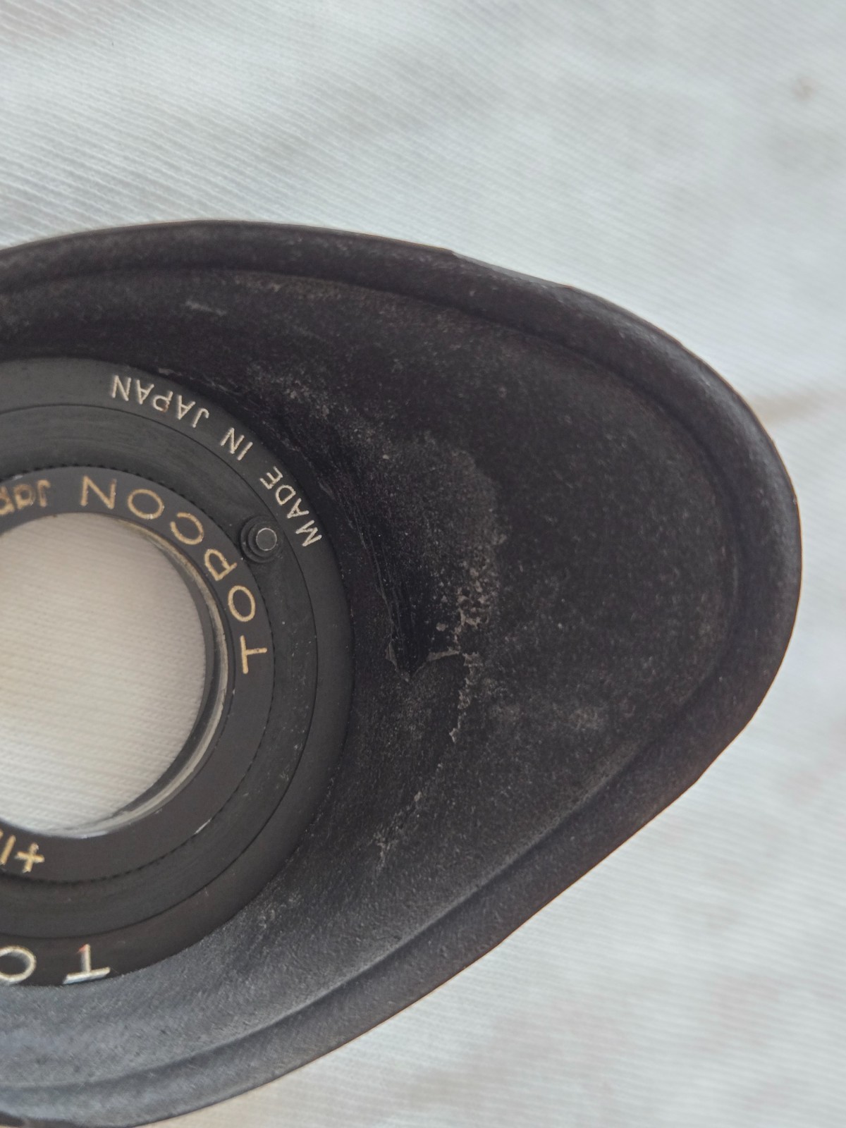 Topcon Rubber Eye Cup Model 3 with +1D diopter in Good User Condition