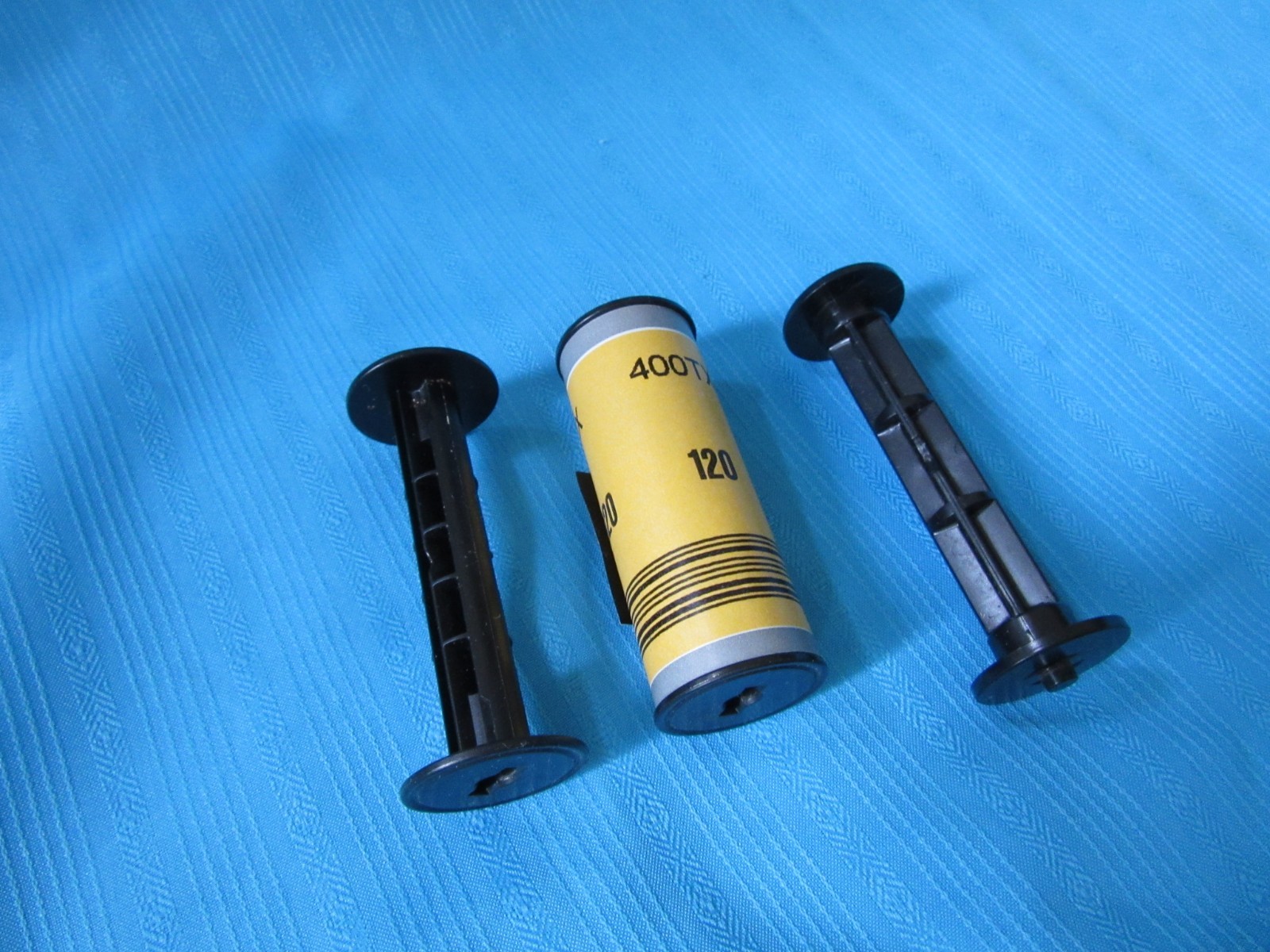 3 Takeup Spools – 2 for 120/200mm Medium Format & 1 for Polaroid Highlander