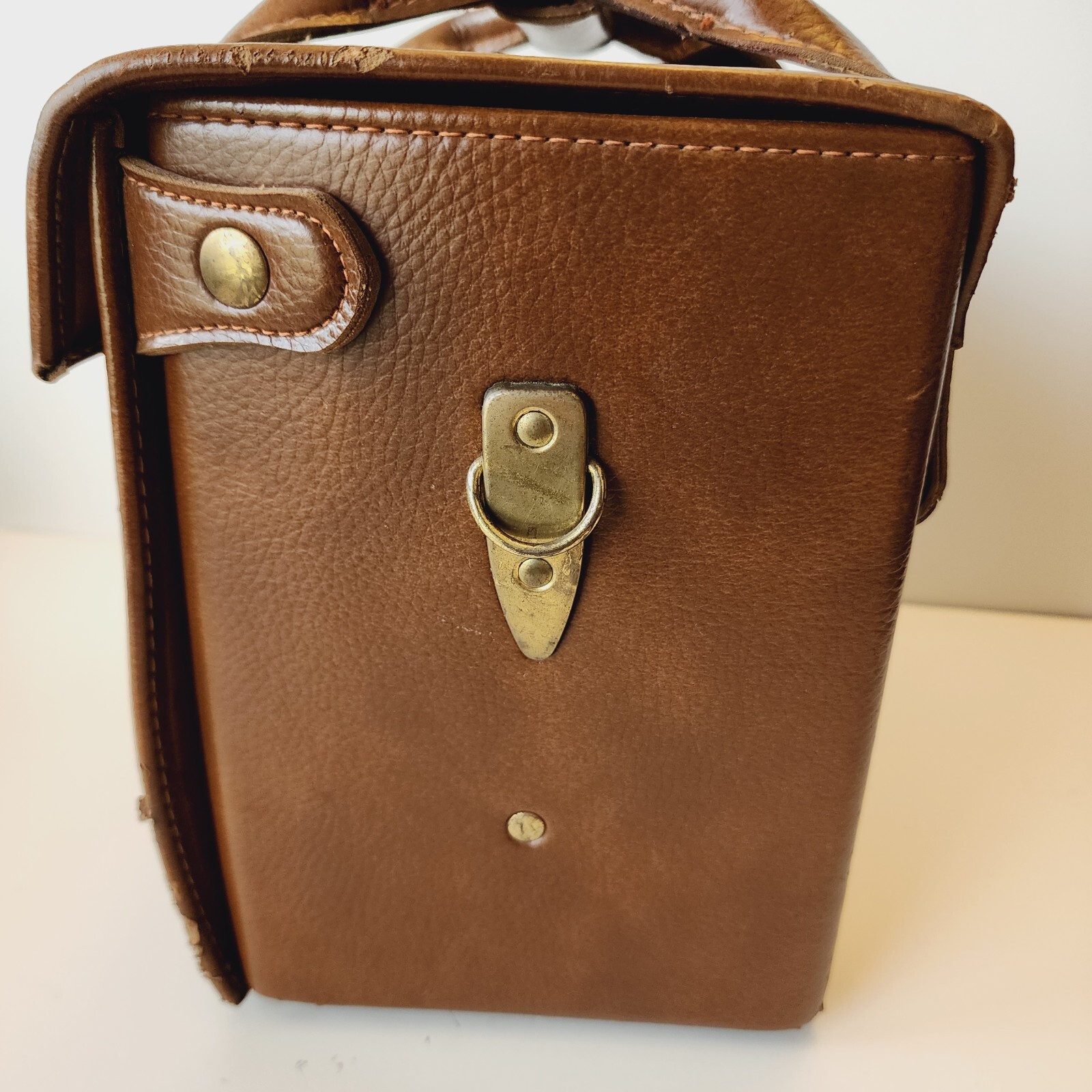 Vintage FOCAL Brown Leather Top & Front Opening Camera Case w/ KEY & Protectors!