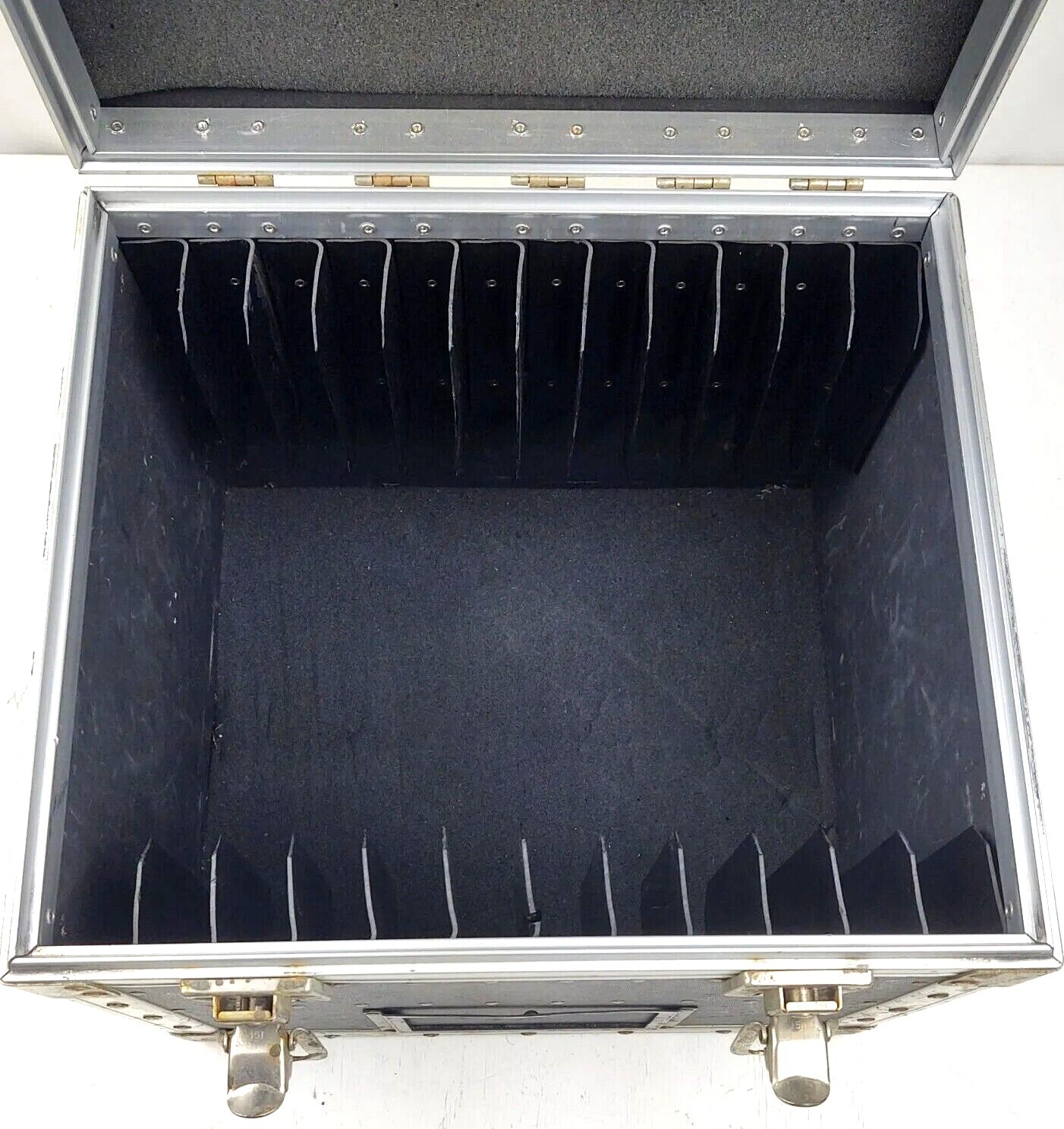 Vintage Camera Case or Film Case w/ Dividers ??? Possibly for Graphic View SEE