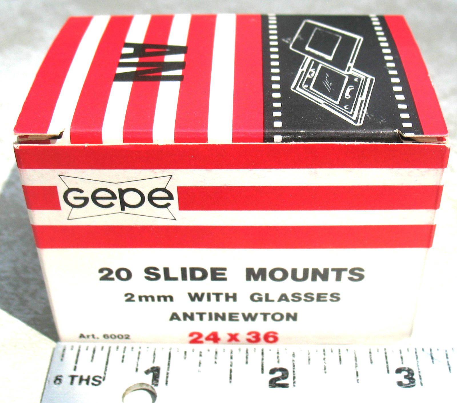 Vtg. NOS IOB Gepe Box of 20 2mm Slide Mounts w Antinewton Glass Made in Sweden
