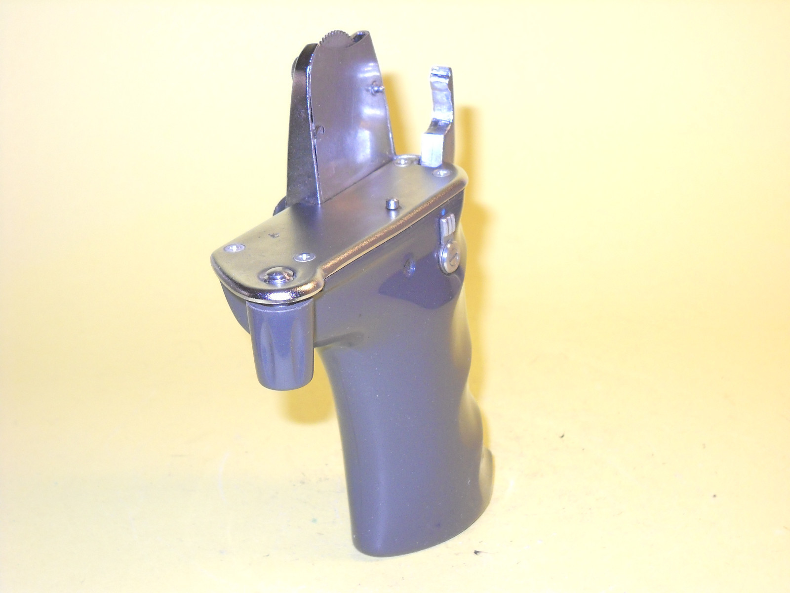 Elmo Zoom Grip model C, for Elmo Zoom 8-CZ in very good condition