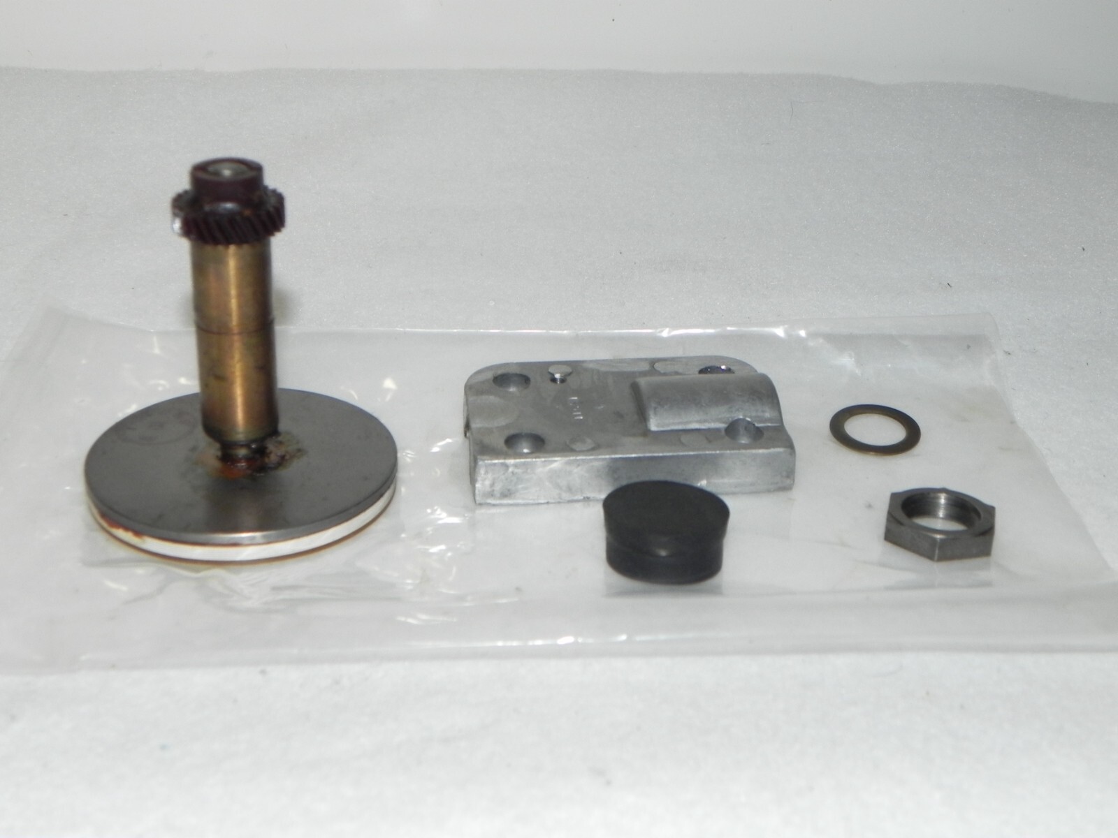 Ampro Futurist 8 Projector Parts: Gear & Nuts/Washers