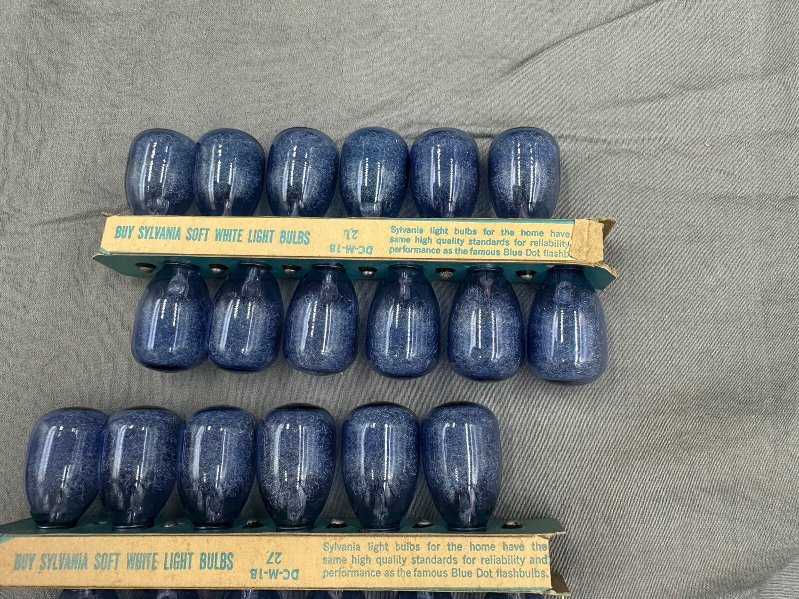 Vintage 2 Boxes Of 12 Blue Dot Sylvania M2B Camera Flashbulbs Made In USA Bulbs
