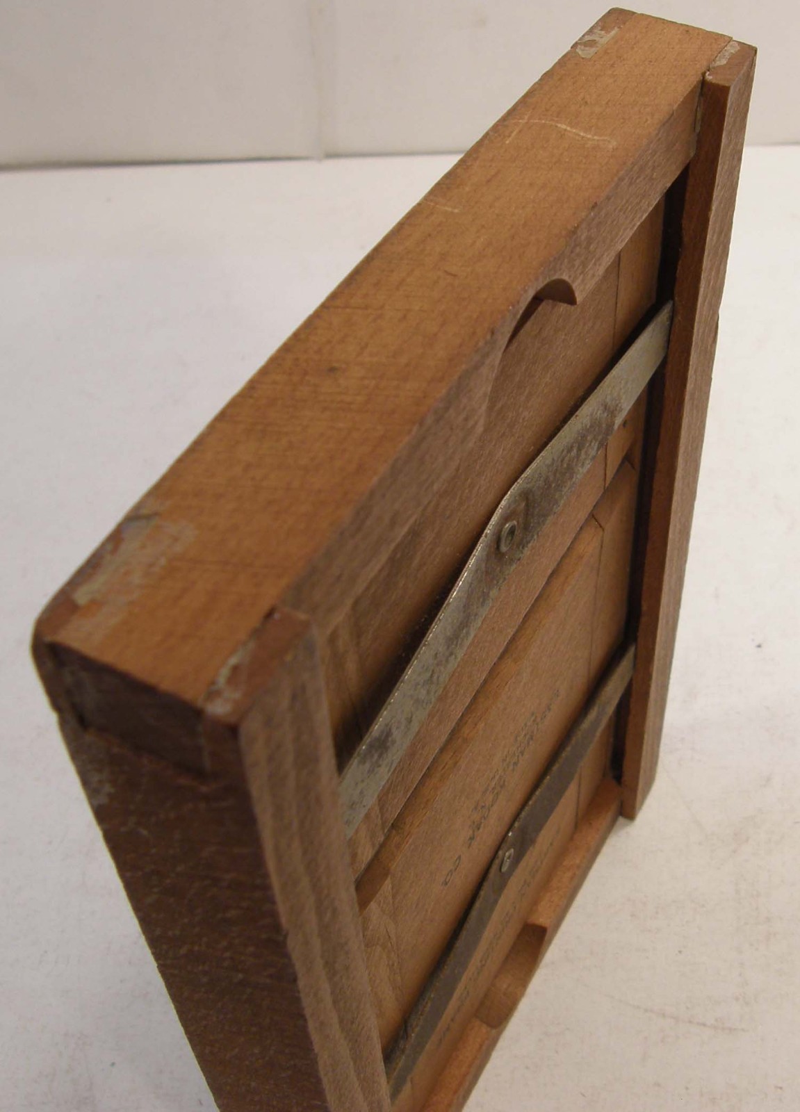 ANTIQUE VINTAGE EKCo EASTMAN WOODEN PRINTING FRAME FOR 3 1/4 X 5 1/2 NEGATIVES