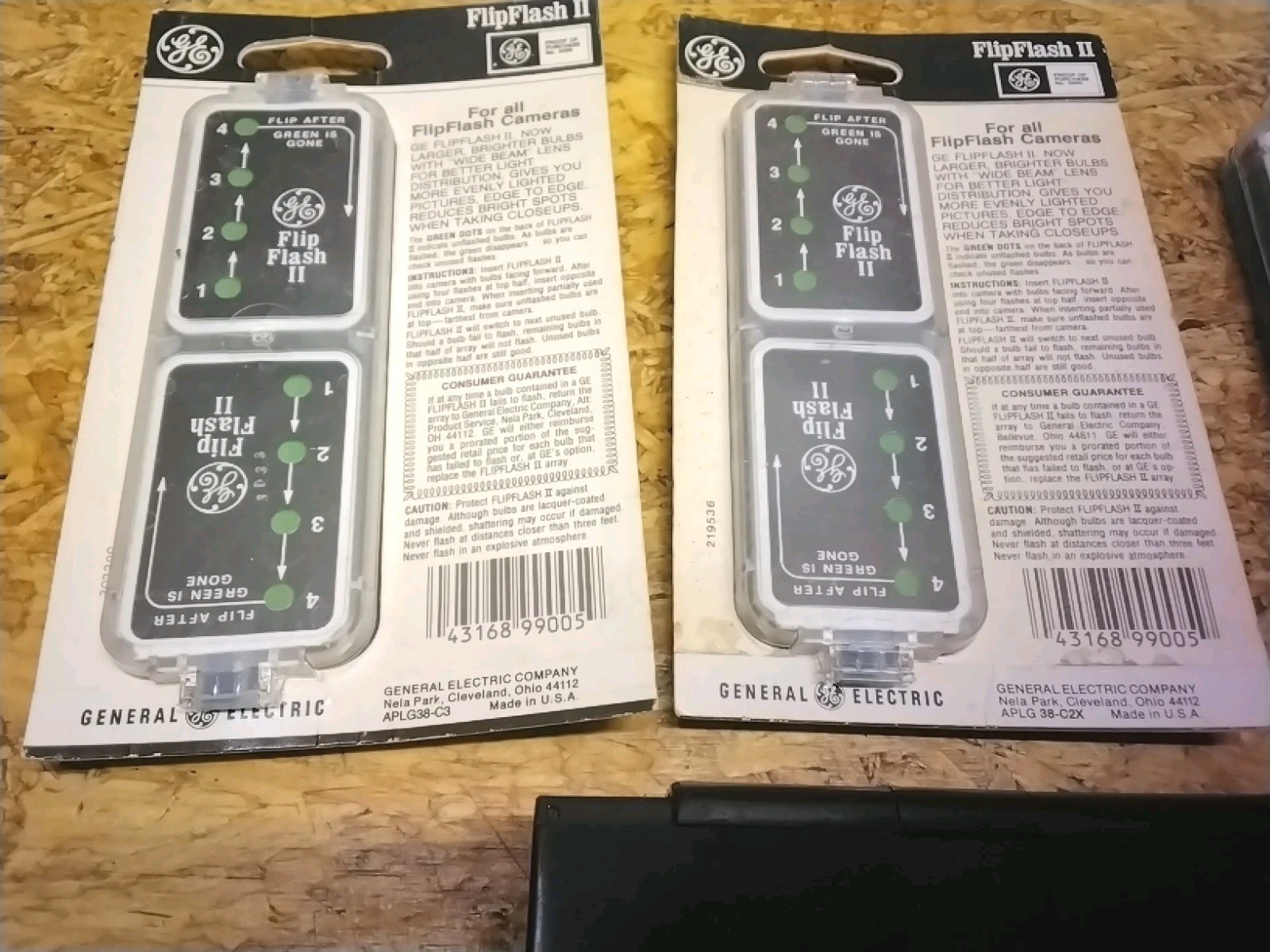 4x GE Flip Flash II Vintage Camera Flash Bars ALL GOOD WITH FREE CAMERA (AS IS)